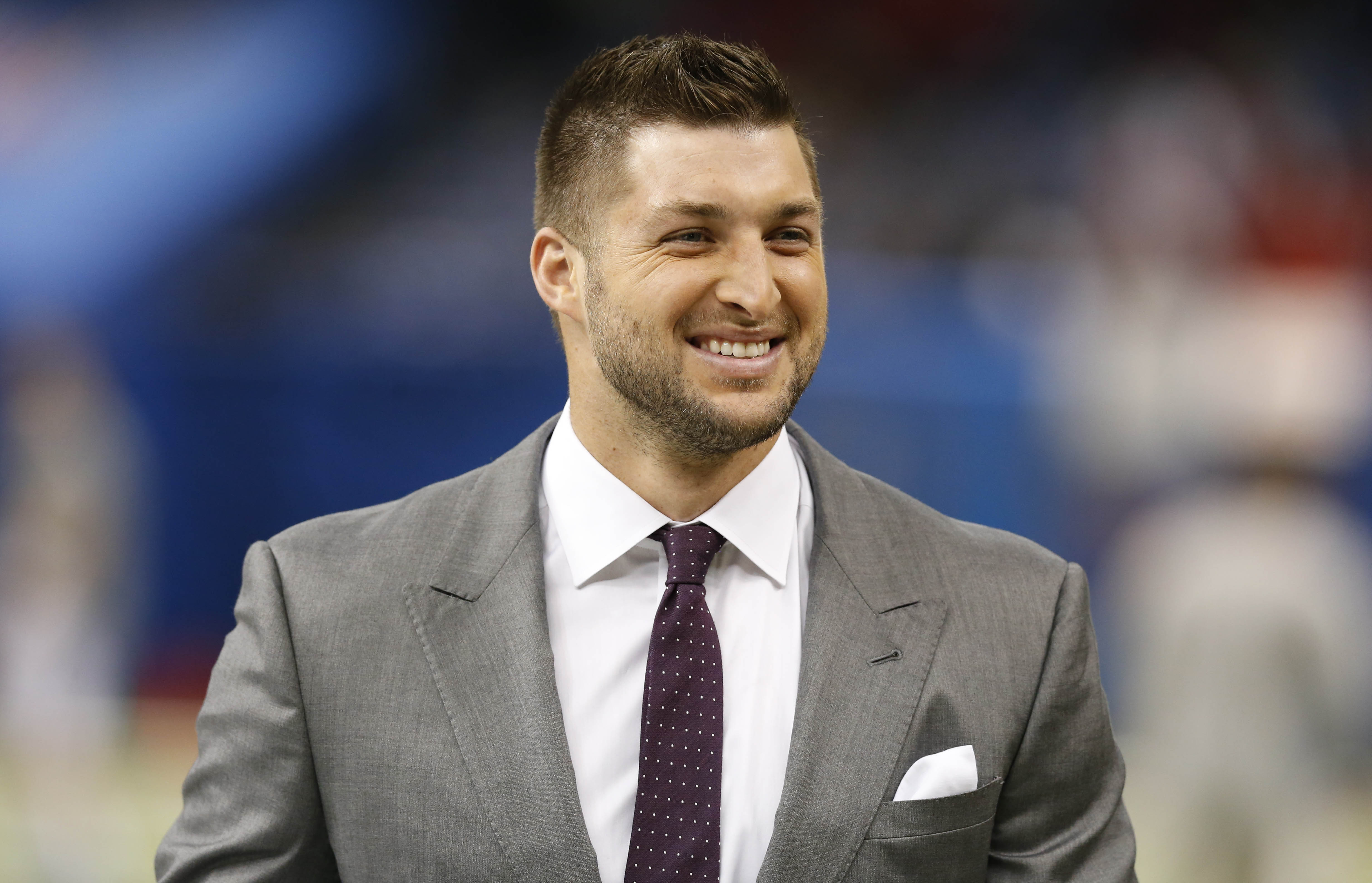 Tim Tebow returns to SEC Network after being cut by Eagles