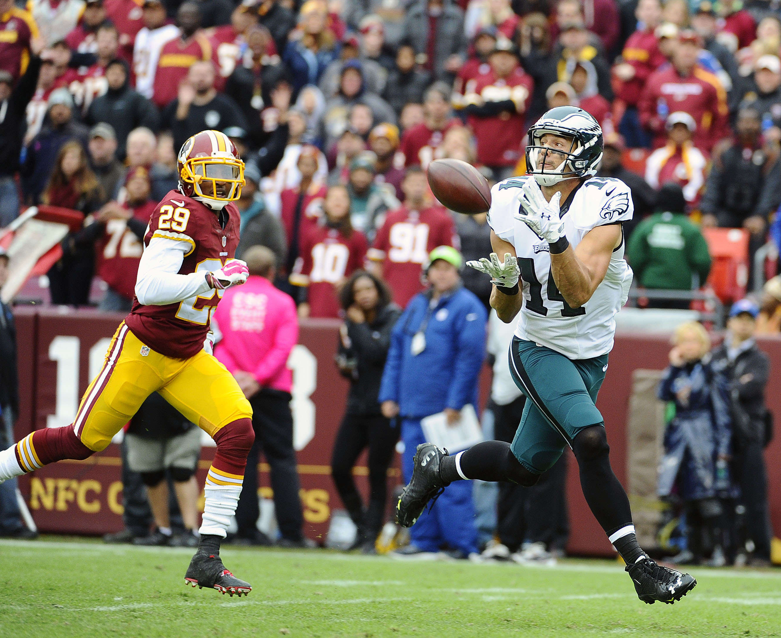 Philadelphia Eagles sign fifth-round draft choice, WR Riley Cooper 