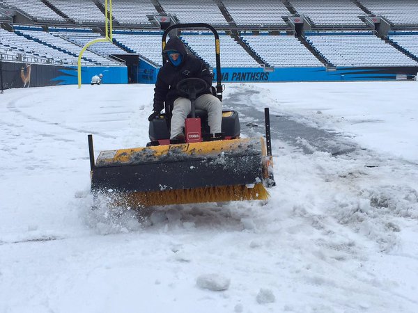 NFL's Carolina Panthers Ready for Sunday Despite Snow