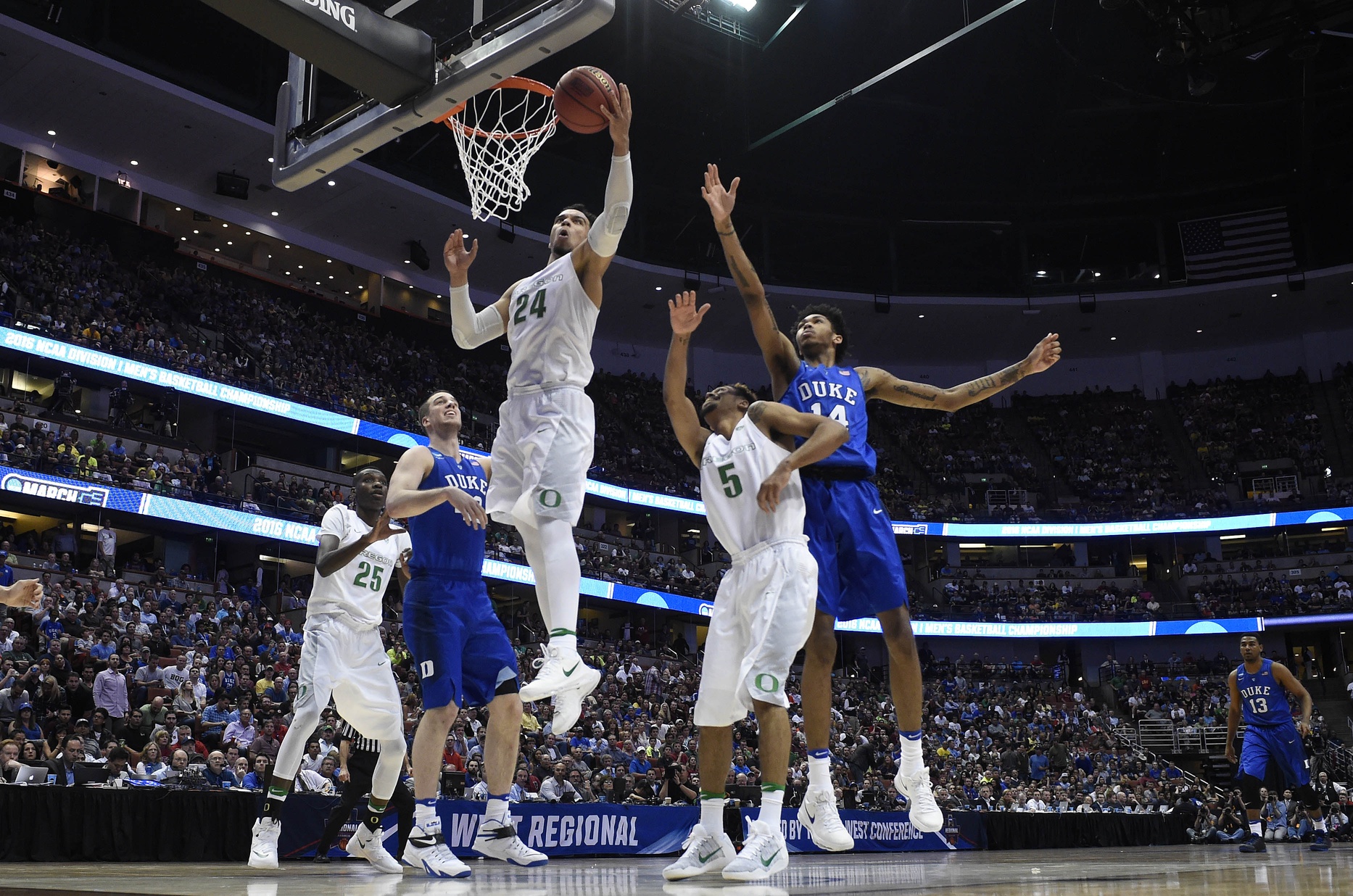 Oregon Ducks vs. Oklahoma Sooners - 3/26/16 College Basketball Pick, Odds, and Prediction