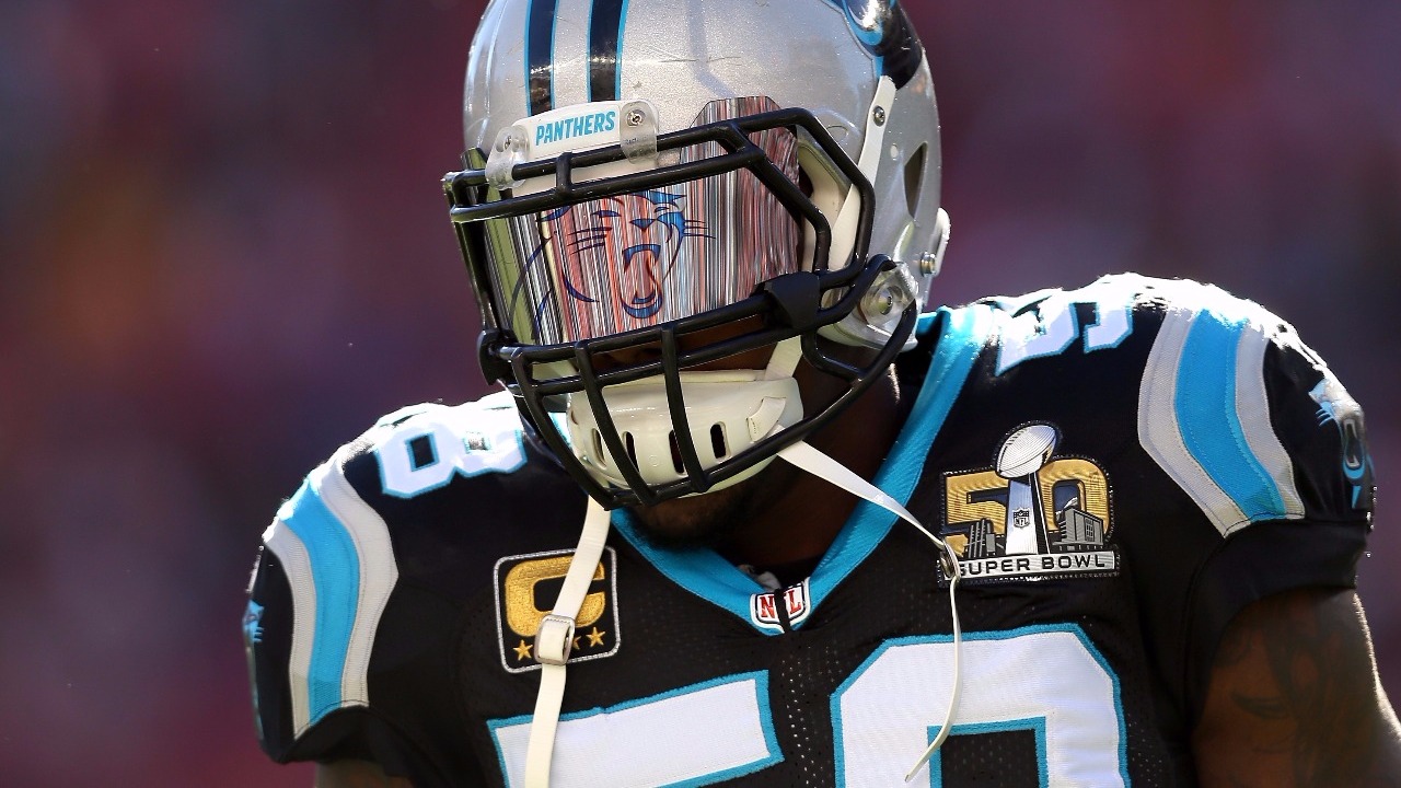 Thomas Davis set to host youth football camp