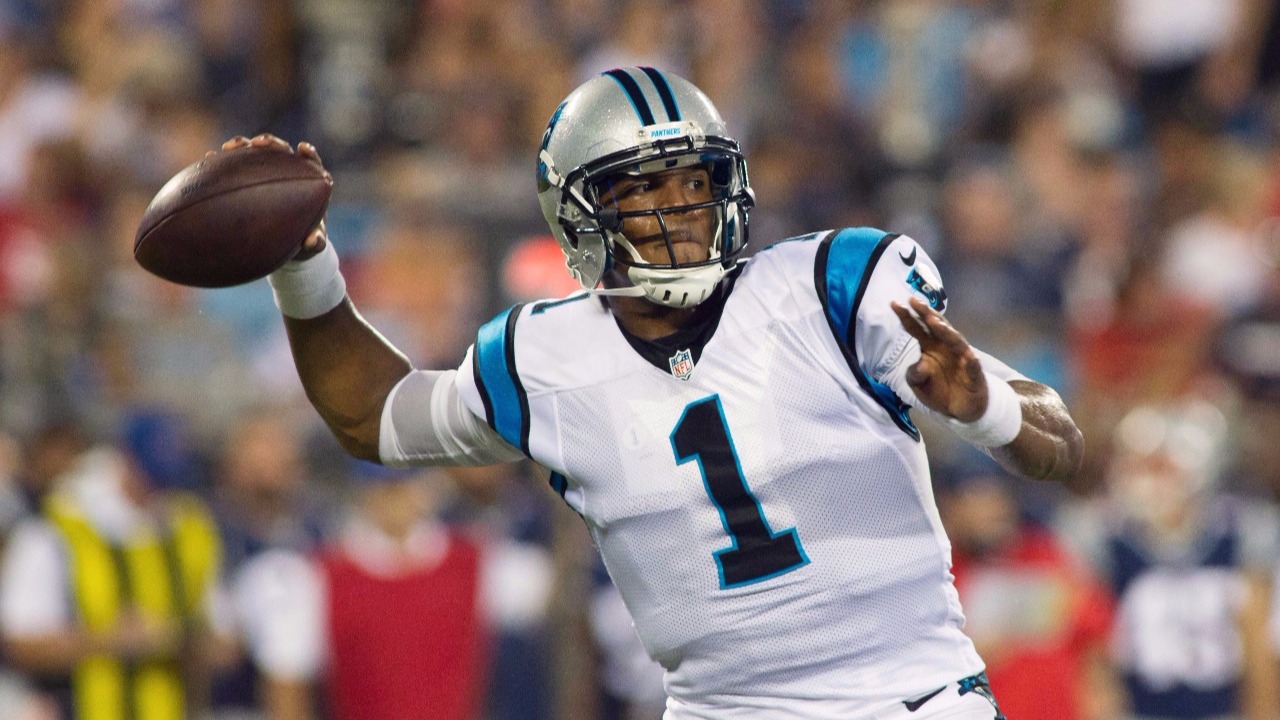 NFL: Von Miller reacts to Cam Newton signing with New England Patriots