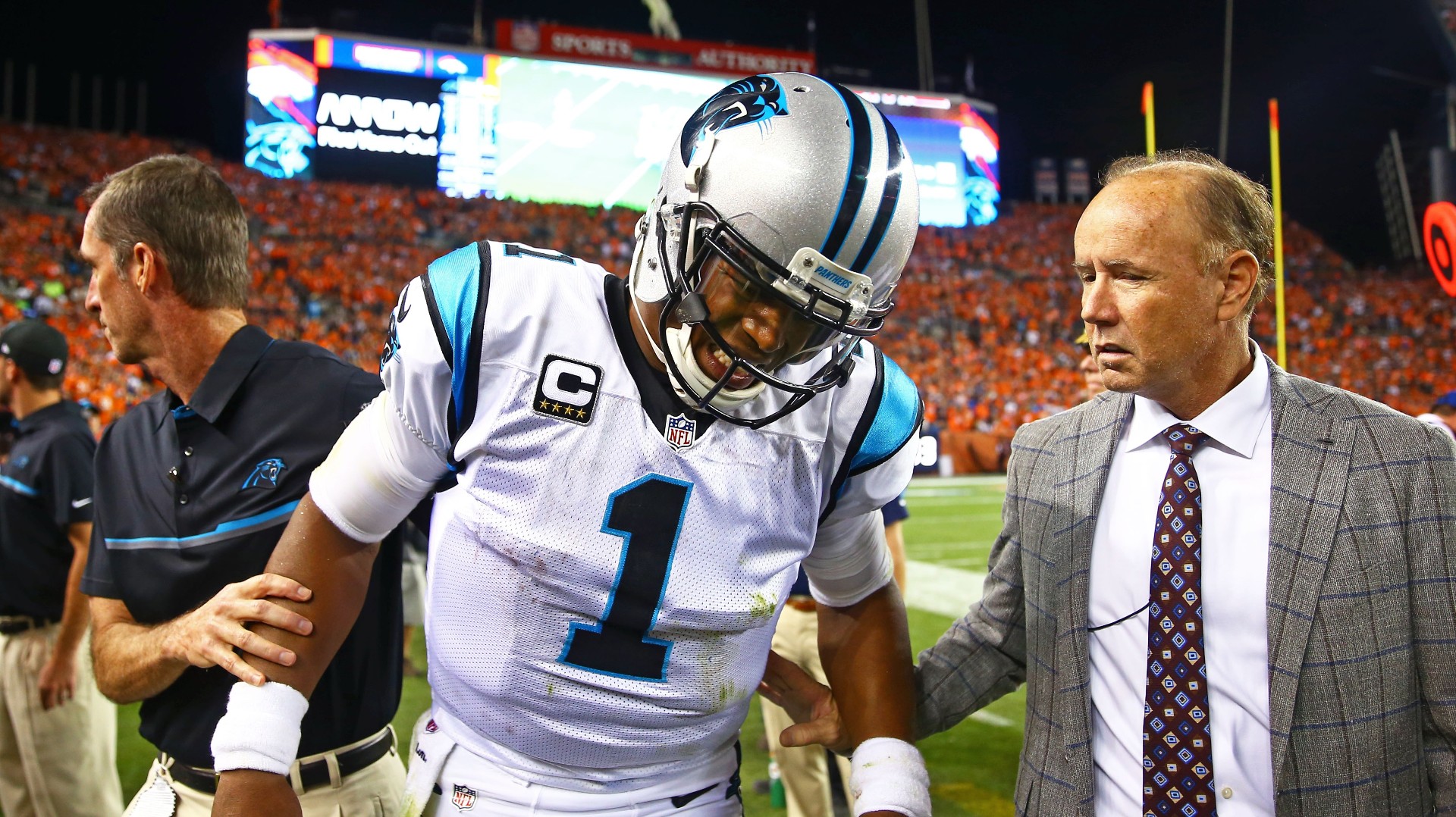 Denver Broncos at Carolina Panthers second quarter recap - Mile