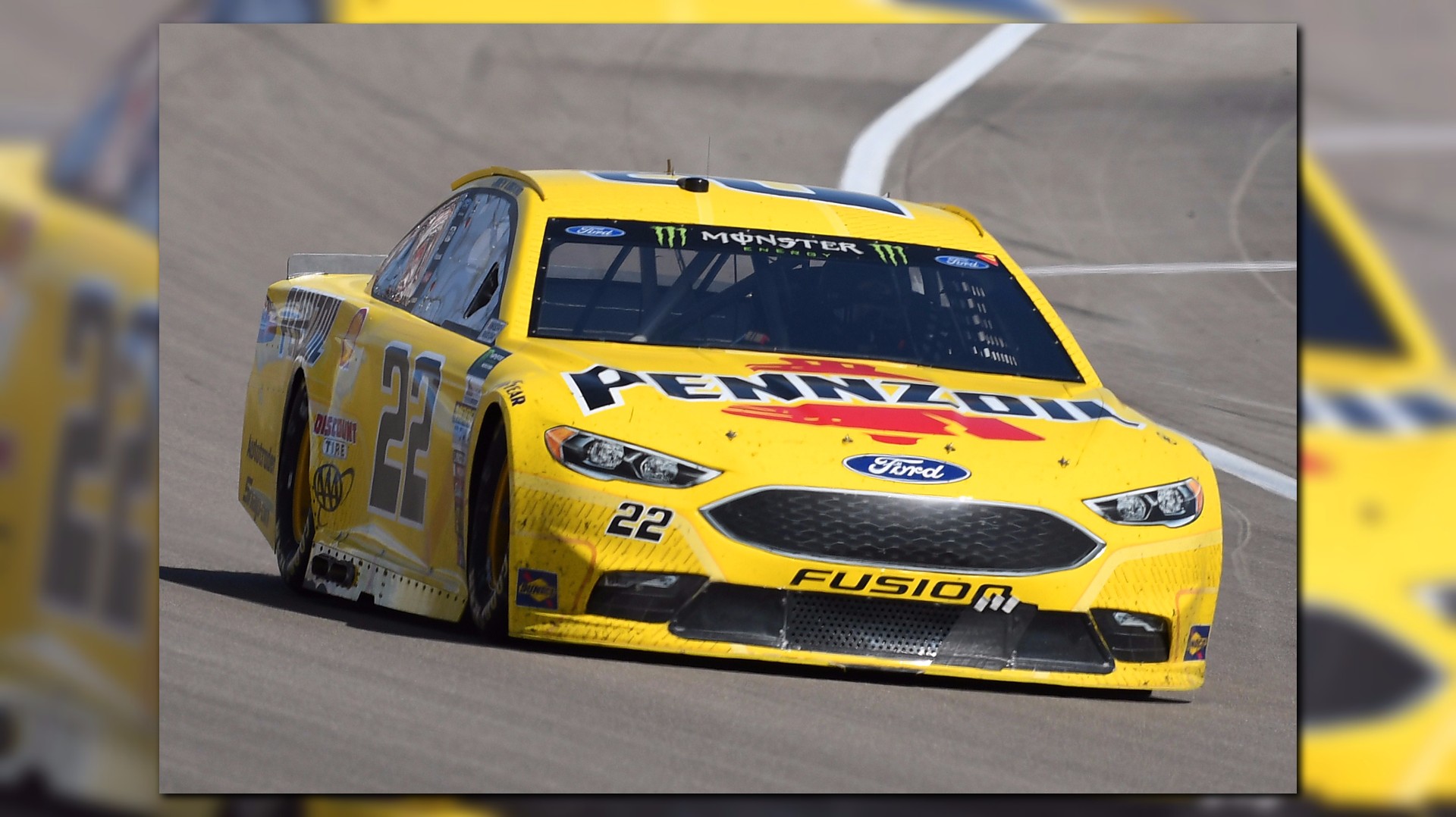 Kyle Busch fights with Joey Logano's pit crew after NASCAR race in Las ...