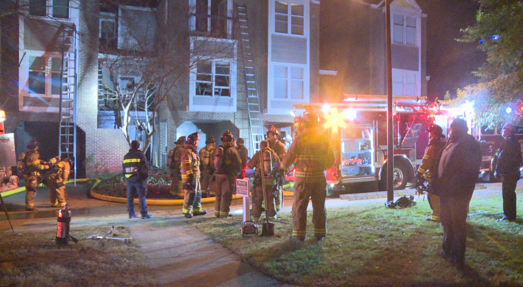 Cause of condo fire near uptown under investigation | wcnc.com